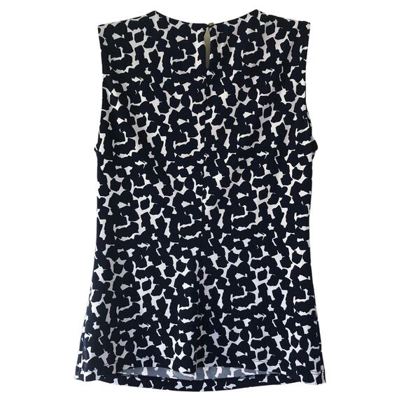 Calvin Klein Sleeveless Scoop Neck White & Blue Abstract Print Tank Blouse XS - Picture 2 of 4